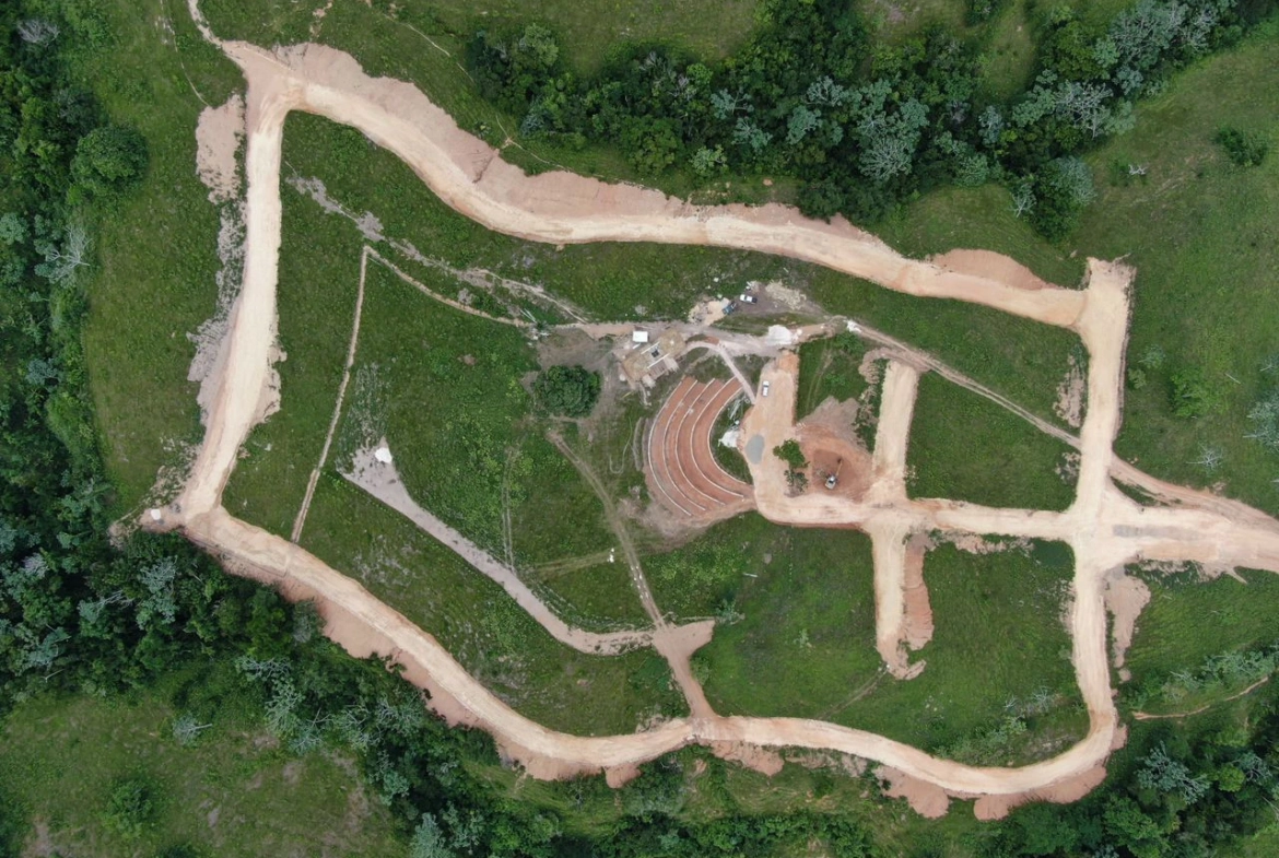 Inbleasure • Projects • The Reserve At Nisibon Founders & Office